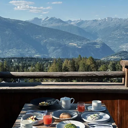 Hotel Lecrans 5*